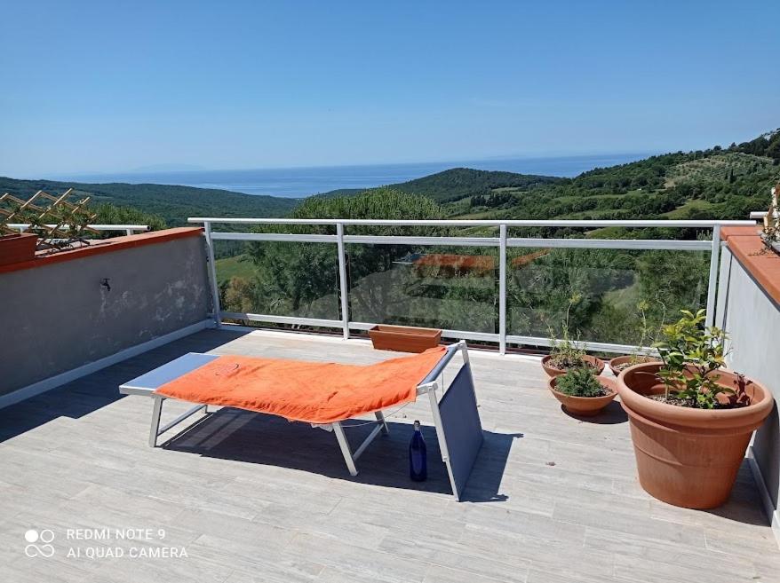 Vista Sulle Isole Dell'Arcipelago Toscano Nibbiaia Kültér fotó