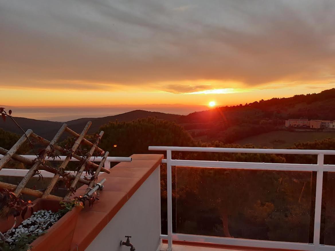 Vista Sulle Isole Dell'Arcipelago Toscano Nibbiaia Kültér fotó